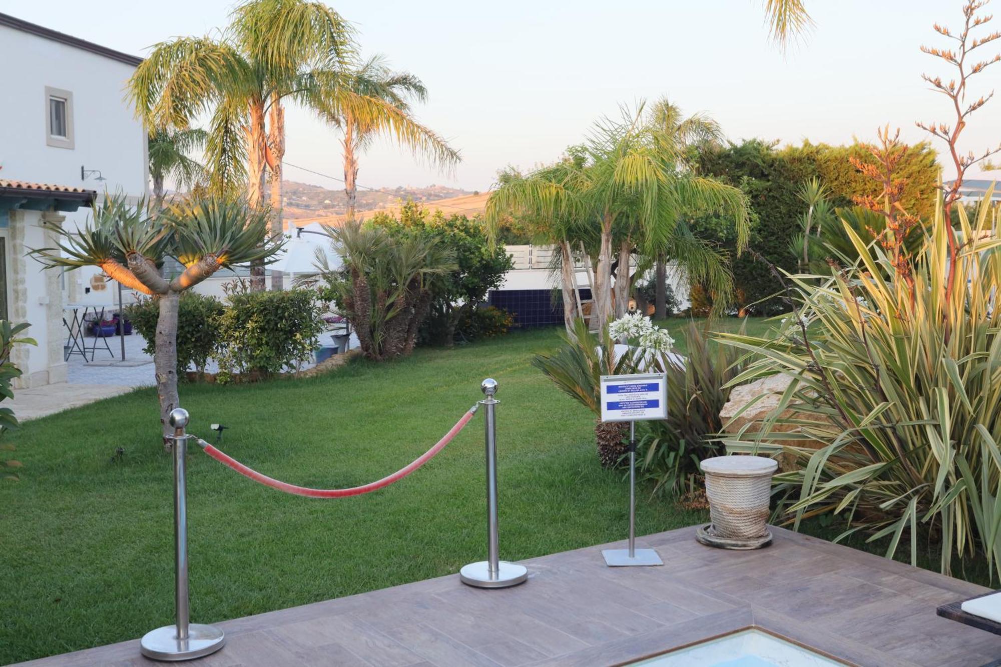 Relais Dea Degli Ulivi House Hotel Agrigento Buitenkant foto